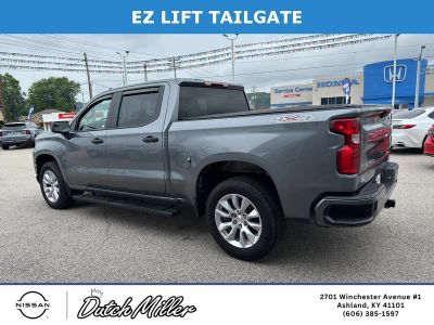2022 Chevrolet Silverado — detail view
