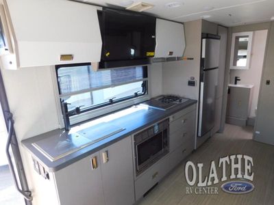 2027 Winnebago VIEW - Photo 6