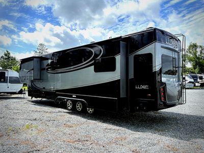2018 Luxe Elite - Photo 3