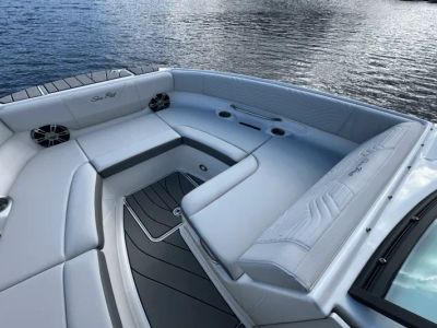 2025 Sea Ray 6.2L MPI DTS - Photo 10