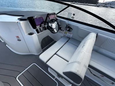 2025 Sea Ray 6.2L MPI DTS - Photo 12