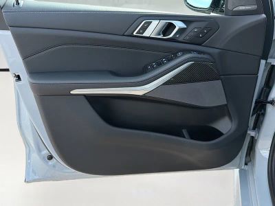 2026 BMW X5 — photo 21 view