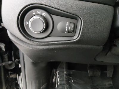 2023 Jeep Renegade - Photo 13