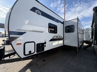 2026 Forest River Grand Surveyor - Photo 4