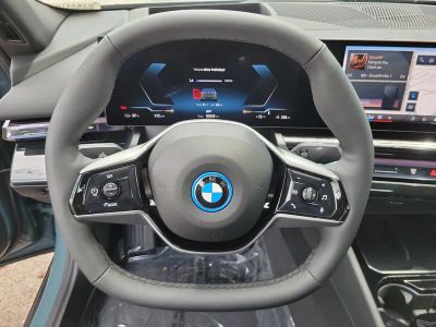 2026 BMW i5 — photo 25 view