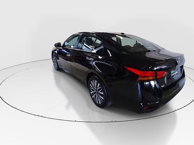 2025 Nissan Altima - Photo 5