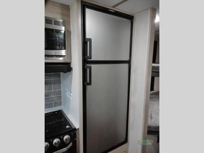 2021 Coachmen RV Freedom Express - Photo 37