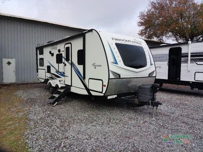 2021 Coachmen RV Freedom Express - Photo 1