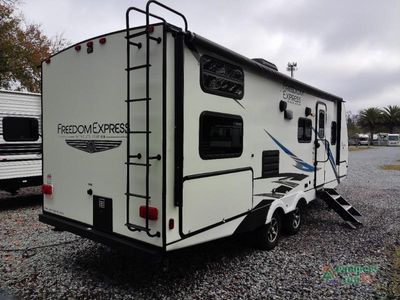 2021 Coachmen RV Freedom Express - Photo 5