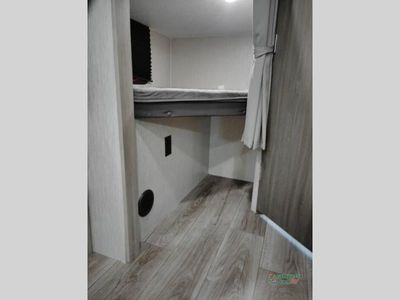 2021 Coachmen RV Freedom Express - Photo 35