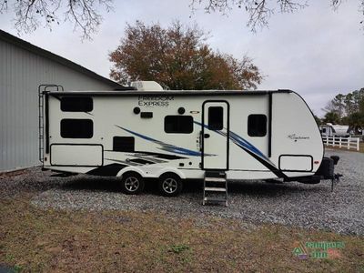 2021 Coachmen RV Freedom Express - Photo 6