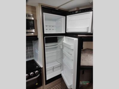 2021 Coachmen RV Freedom Express - Photo 38