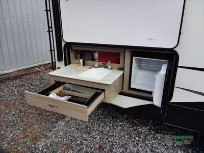 2021 Coachmen RV Freedom Express - Photo 18
