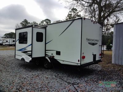 2021 Coachmen RV Freedom Express - Photo 4
