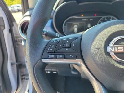 2025 Nissan Versa — photo 12 view