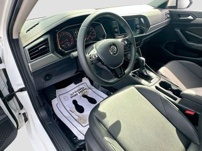 2020 Volkswagen Jetta — photo 9 view