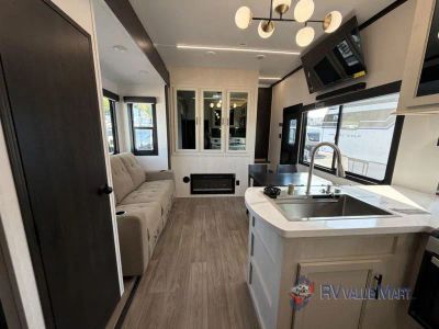 2027 Forest River RV Vengeance Rogue Armored — photo 24 view