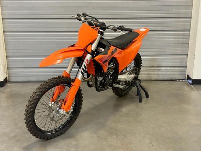 2025 KTM 250 SX-F - Photo 3