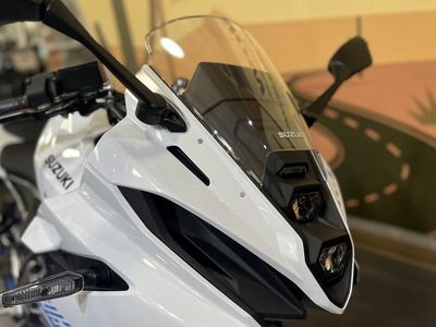 2026 Suzuki GSX-8R - Photo 7