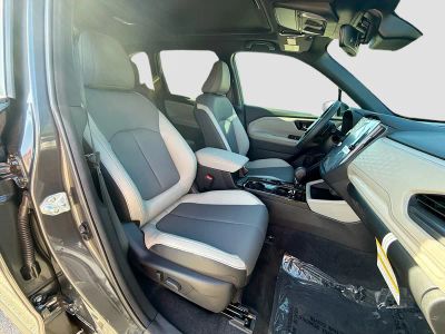 2026 Subaru Forester — photo 15 view