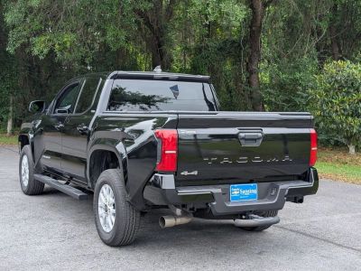 2025 Toyota Tacoma - Photo 3