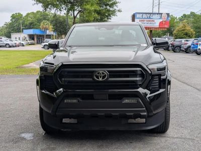 2025 Toyota Tacoma - Photo 8