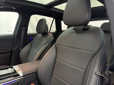 2026 Mercedes-Benz GLC - Photo 13