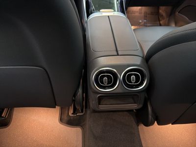 2026 Mercedes-Benz GLC - Photo 23
