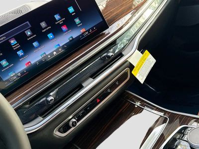 2026 BMW X5 — photo 28 view