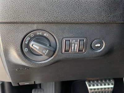 2019 Dodge Charger — photo 14 view