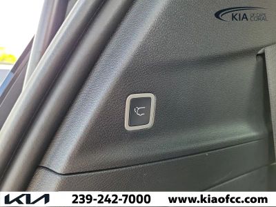 2026 Chrysler Pacifica — photo 12 view