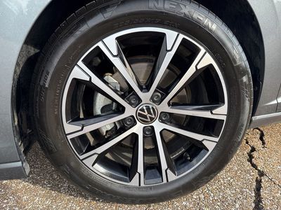 2025 Volkswagen Jetta - Photo 12