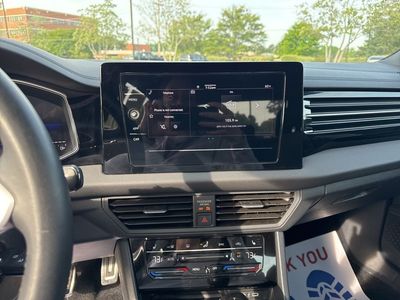 2025 Volkswagen Jetta - Photo 16