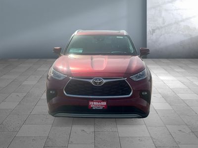 2023 Toyota Highlander — side profile view
