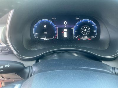 2023 Toyota Highlander — photo 10 view
