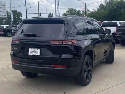 2023 Jeep Grand Cherokee - Photo 9