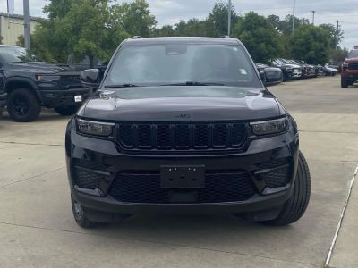 2023 Jeep Grand Cherokee - Photo 2