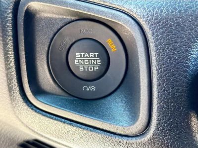 2026 Jeep Wrangler — photo 33 view