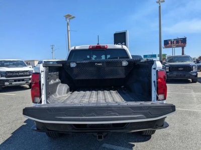 2026 Chevrolet Colorado — photo 12 view