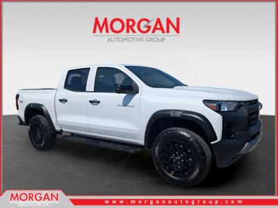 2026 Chevrolet Colorado Trail Boss in White — front three-quarter view