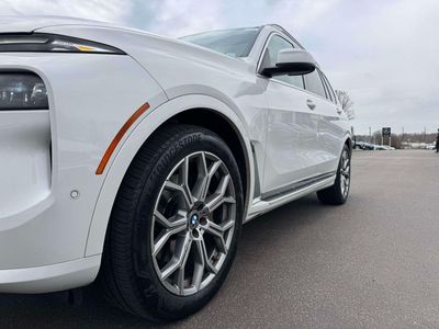2023 BMW X7 — photo 14 view