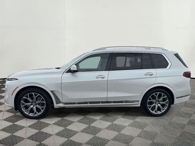 2023 BMW X7 — photo 8 view