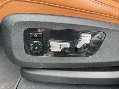 2023 BMW X7 — photo 22 view