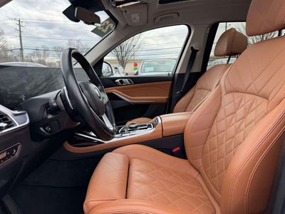2023 BMW X7 — interior view