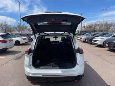 2026 Nissan Rogue — photo 18 view