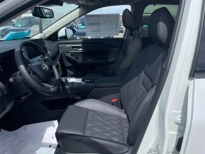 2026 Nissan Rogue — photo 9 view