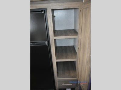 2022 CrossRoads RV Zinger - Photo 13