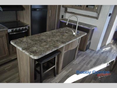 2022 CrossRoads RV Zinger - Photo 11