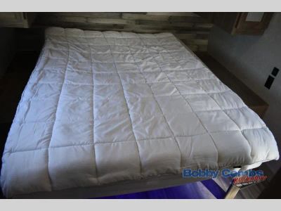 2022 CrossRoads RV Zinger - Photo 15
