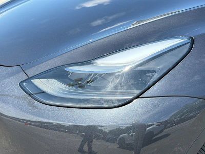 2025 Tesla Model Y — photo 9 view